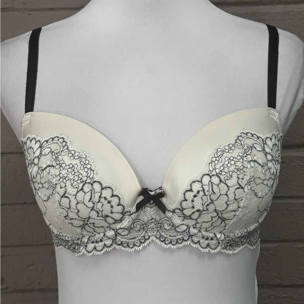Victoria’s Secret lace and rhinestone Demi bra 32D